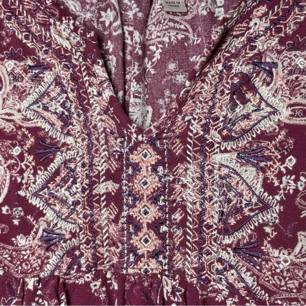 Knox Rose embroidered bell sleeve top - Picture 5 of 7